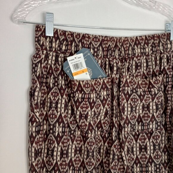 Democracy Skyrise Pull On Printed Fray Hem Cropped Pants - Picture 10 of 12